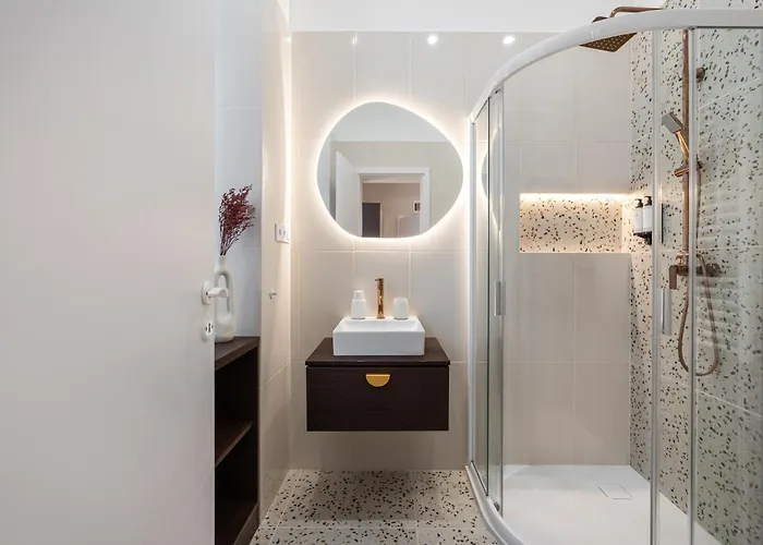 W18 - Boutique Apartments, Location By Bqa Apartament